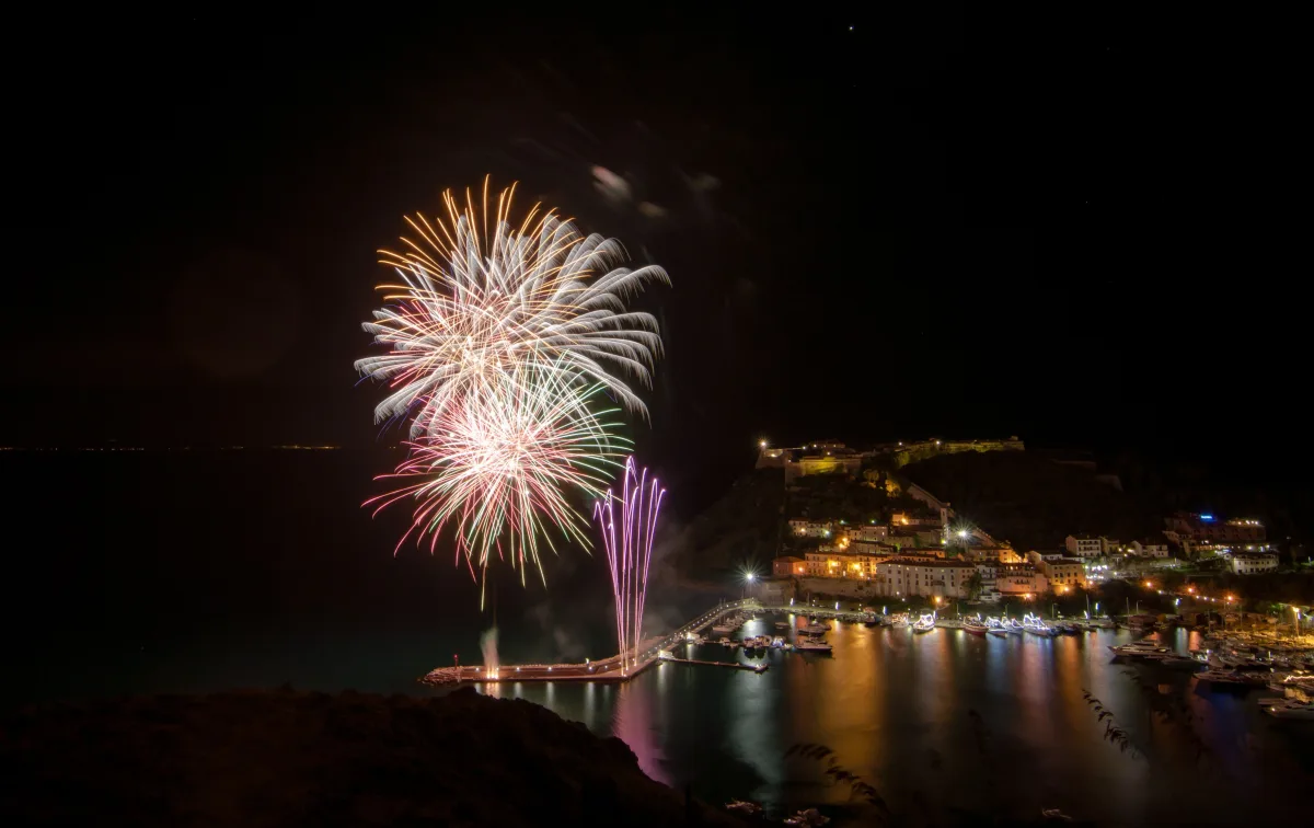Fuochi d'artificio sul golfo di Limone Limone sul Garda 2026: date e programma